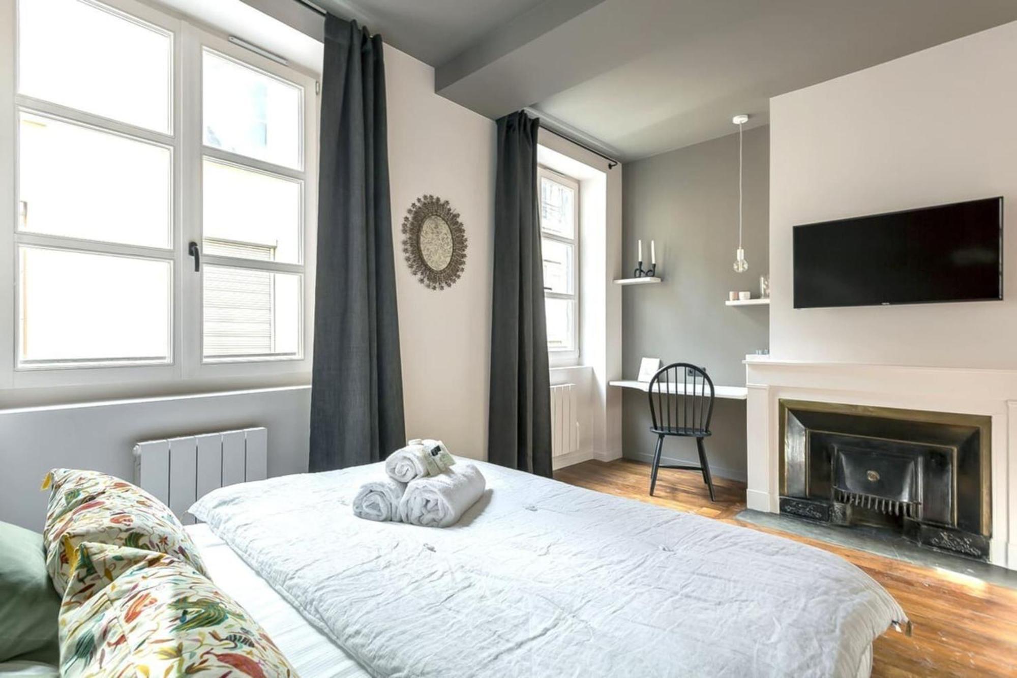Amazing Vieux Lyon Superbe Logement Exteriör bild